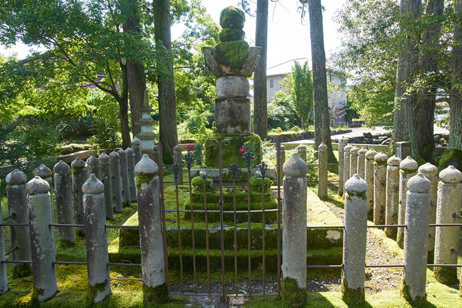 朝倉義景墓所